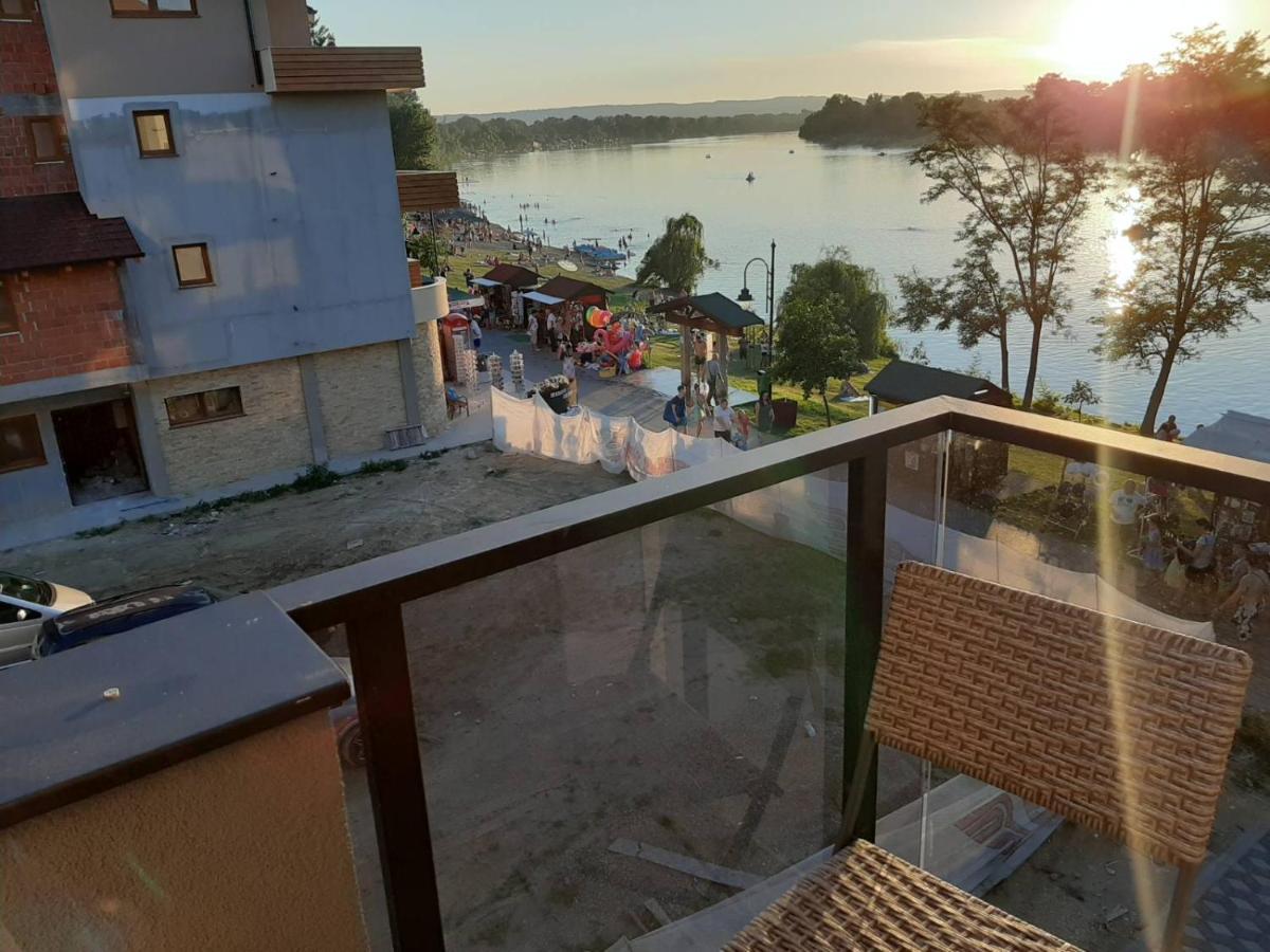 Apartmani K&V Veliko Gradište Kültér fotó