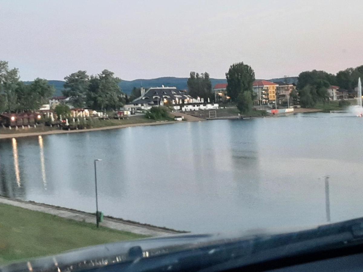 Apartmani K&V Veliko Gradište Kültér fotó