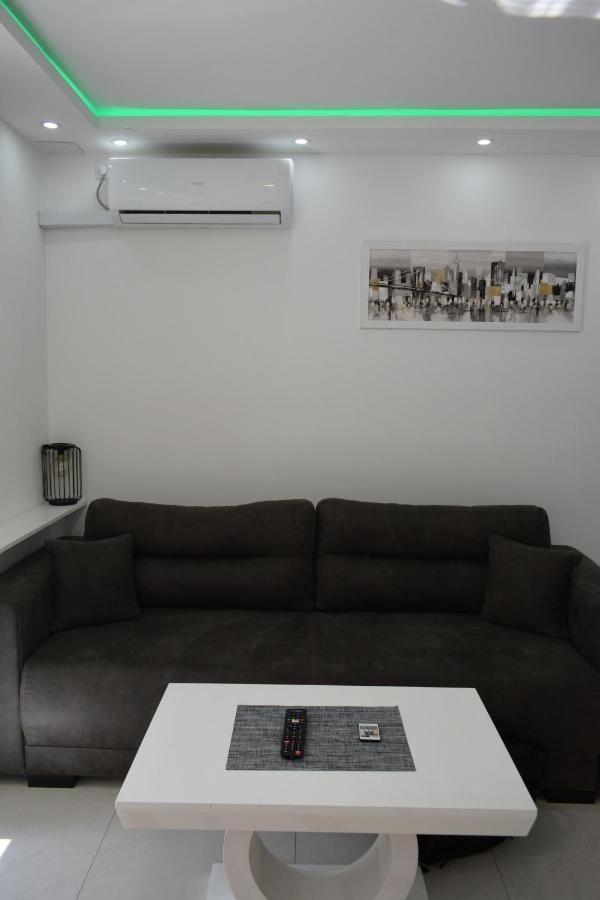 Apartmani K&V Veliko Gradište Kültér fotó