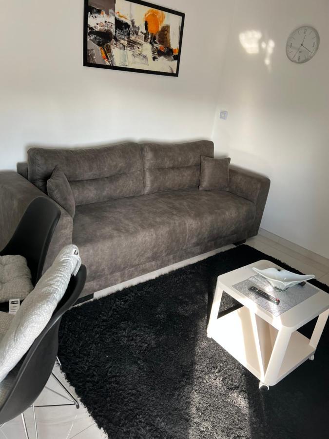 Apartmani K&V Veliko Gradište Kültér fotó