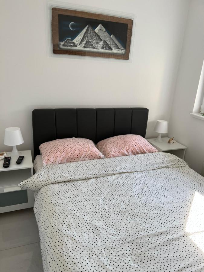 Apartmani K&V Veliko Gradište Kültér fotó
