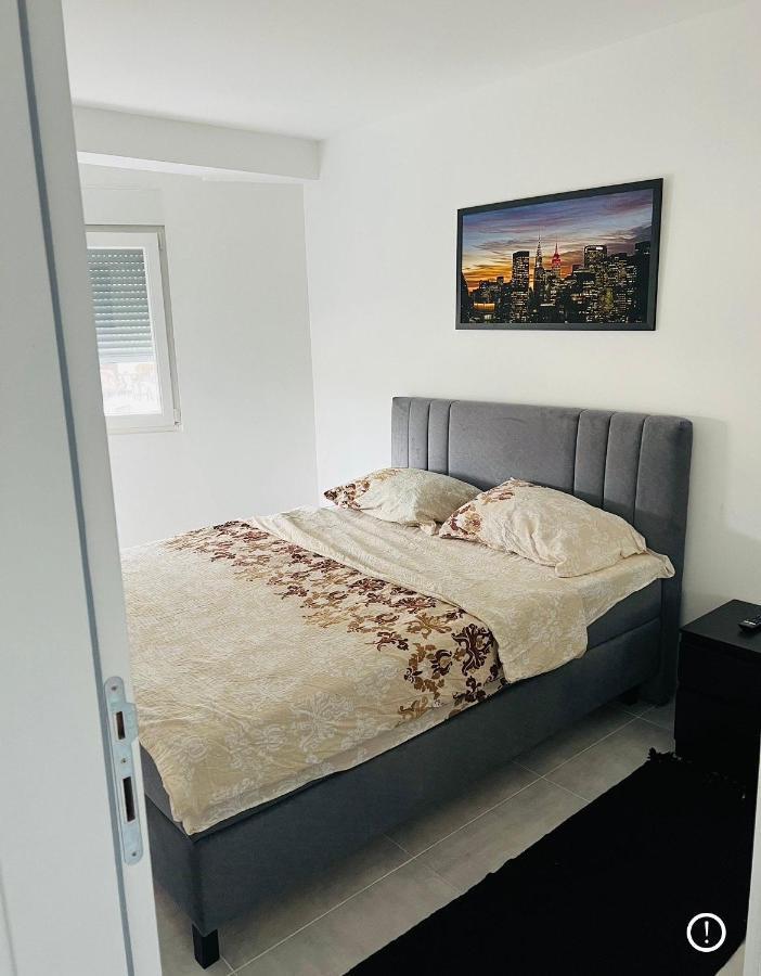 Apartmani K&V Veliko Gradište Kültér fotó